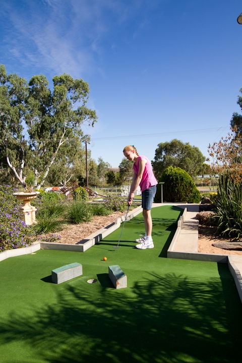 Avoca Dell Caravan Park - Accommodation Sydney 2