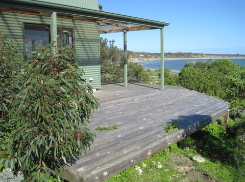 Wallaby Beach House - Accommodation Sydney 0