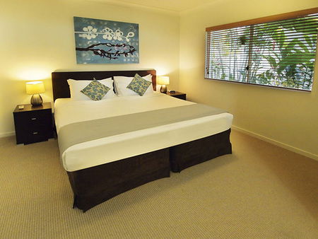 Oaks Lagoons - Accommodation Sydney 1