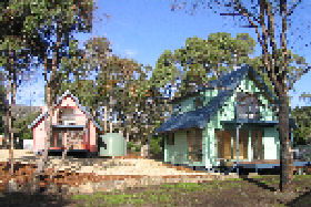 Four Seasons Holiday Cottages - Sydney 4u 0
