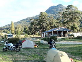 Quamby Corner Caravan Park - Sydney 4u 0