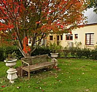 Grandma's House - Sydney 4u
