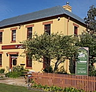Schouten House - Sydney 4u
