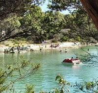 Crayfish Creek Van and Cabin Park and Spa House - Sydney 4u