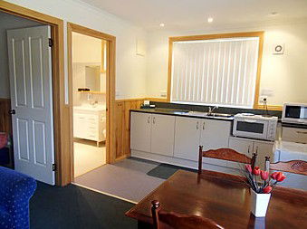 Driftwood Strahan Villas - Accommodation Sydney 3