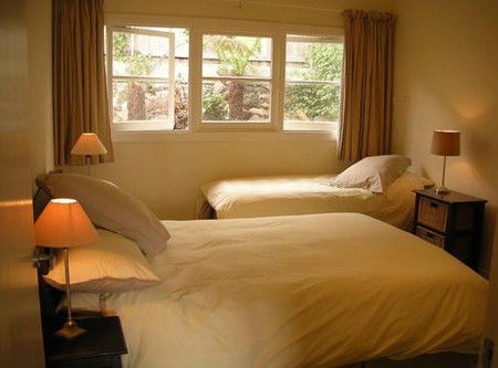 Forest Road Apartments - Sydney 4u 2