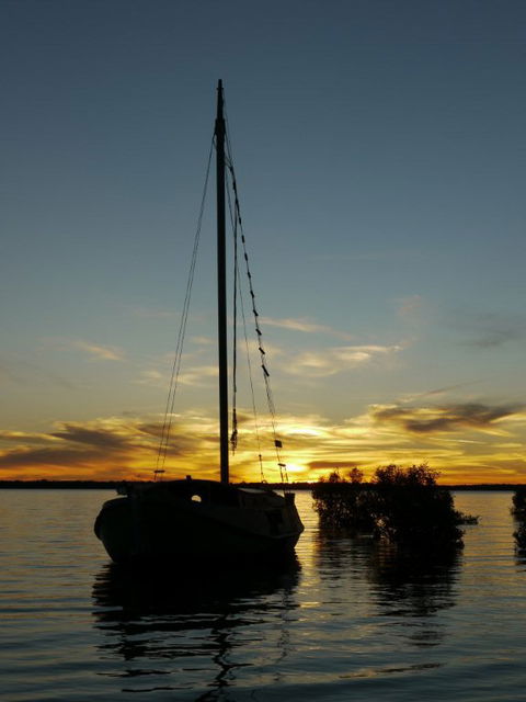 Rainbow Waters Holiday Park - Sydney 4u 0