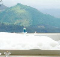 Artisan Spa Views Bed and Breakfast Cottage - Accommodation Sydney
