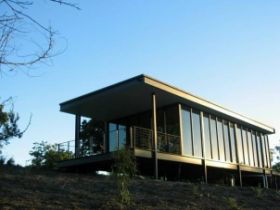 Glass On Glasshouse - Accommodation Sydney 0