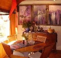 Carriages Eco Bush Retreat for Groups - Sydney 4u