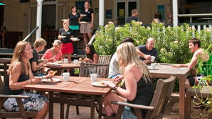 Halse Lodge Backpackers Hostel YHA - Accommodation Sydney 2