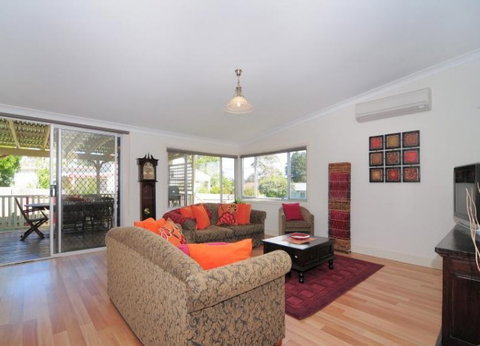 Diamond Cottages - Accommodation Sydney 3