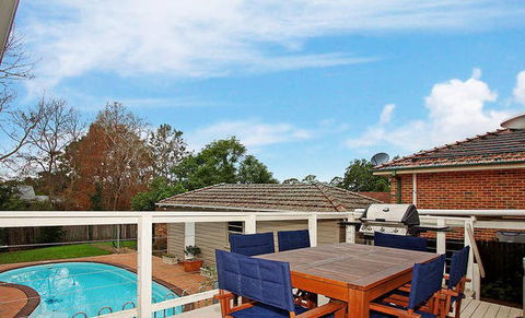 Berry Brook - Sydney 4u 3