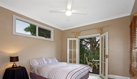 Berry Brook - Sydney 4u 5