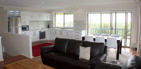 Callala Beach Front - Sydney 4u 4