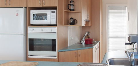 Lochani On The Bay - Accommodation Sydney 4
