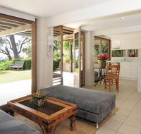 Bungalows on the Beach - Sydney 4u