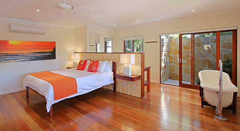 Away On Shirley Lane - Sydney 4u 2