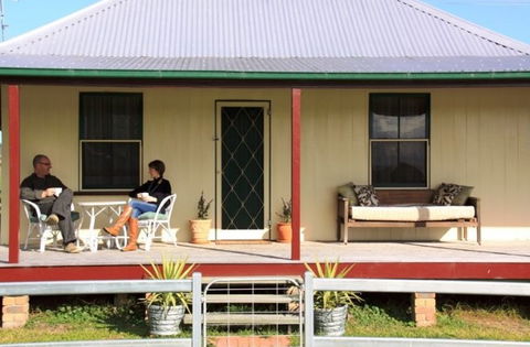 McLennans Lane River Retreat - Sydney 4u 1
