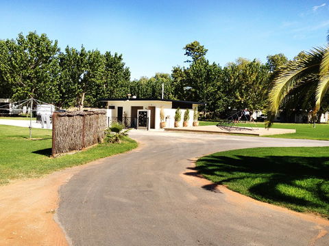 Curlwaa Caravan Park - Sydney 4u 2