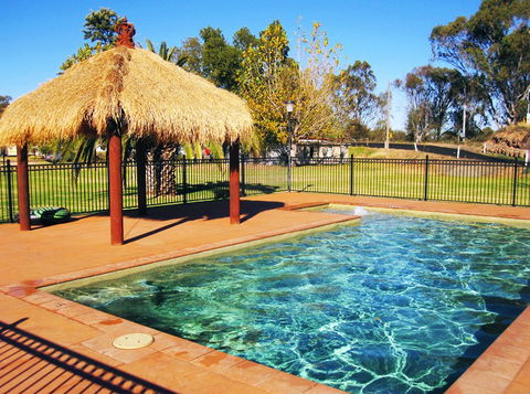 Curlwaa Caravan Park - Sydney 4u 3