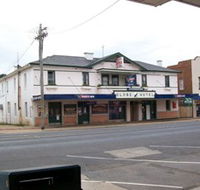 Globe Hotel Bombala - Sydney 4u