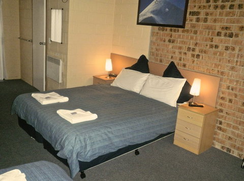 Aalberg Chalet Jindabyne - Accommodation Sydney 2