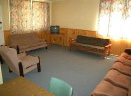 Talbingo Mountain Retreat - Sydney 4u 5