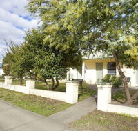 Tumut Apartments - Sydney 4u