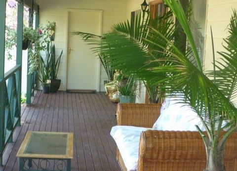 Bush And Beach Bed And Breakfast - Sydney 4u 2