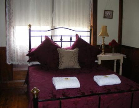 Gundagai Historic Cottages Bed And Breakfast - Accommodation Sydney 1