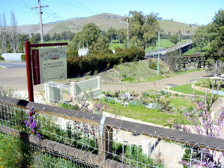 Gundagai Historic Cottages Bed And Breakfast - Accommodation Sydney 2