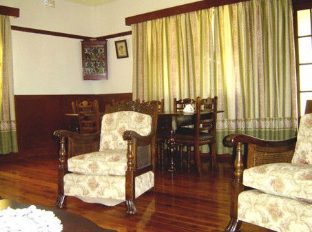 Gundagai Historic Cottages Bed And Breakfast - Accommodation Sydney 3