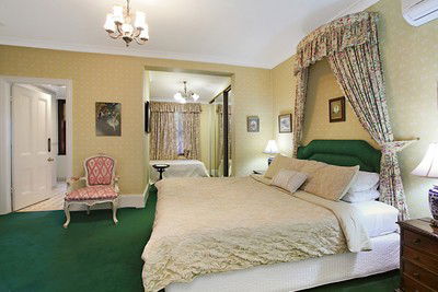 The Old George And Dragon Guesthouse - Sydney 4u 2
