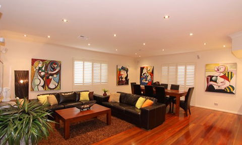Ocean Paradise Holiday House - Sydney 4u 4
