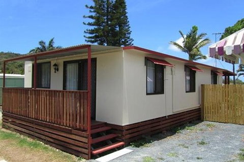 BIG4 Capricorn Palms Holiday Village - Accommodation Sydney 0