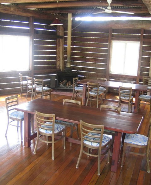 Hidden Valley Cabins - Accommodation Sydney 1