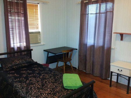 Auckland Street Queenslander - Sydney 4u 5
