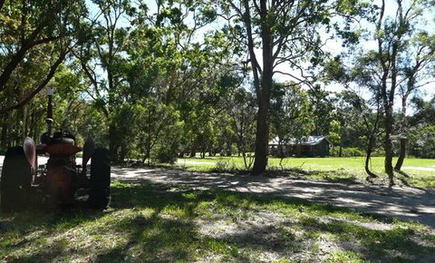 Possums Hollow And Hooters Hut - Sydney Resort 2