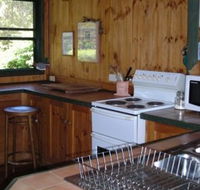 Lamb Island Holiday Cottage - Sydney 4u