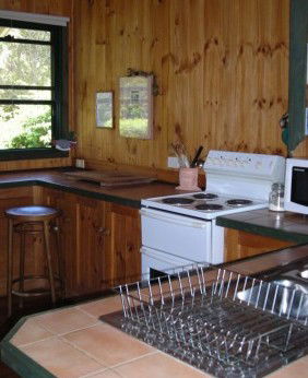 Lamb Island Holiday Cottage - Sydney 4u 0