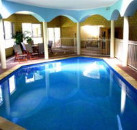 Inn the Tuarts Guest Lodge