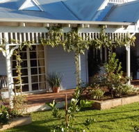 Lanterns Retreat - Sydney 4u