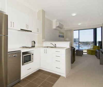 Quality Suites Crest Mandurah - Sydney 4u 2