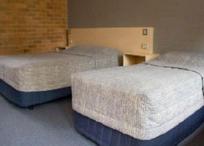 Bribie Island Hotel - Sydney 4u 0