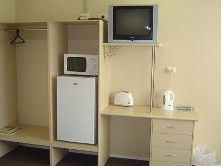 Affordable Accommodation Proserpine - Sydney 4u 2