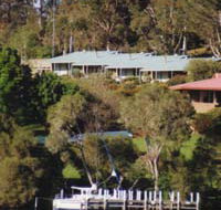 Gipsy Point Luxury Lakeside Apartments - Sydney 4u