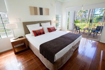 Beaches At Port Douglas - Sydney 4u 1