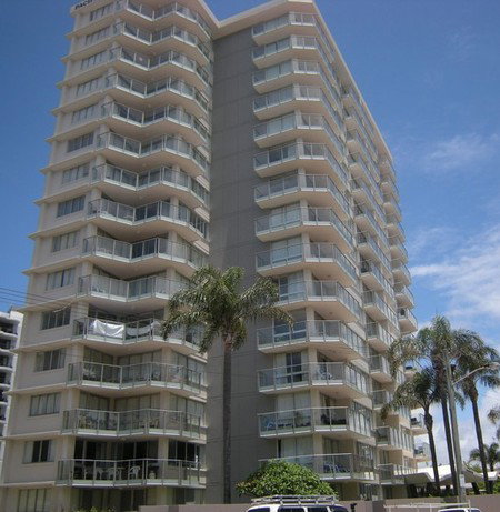 Pacific Regis Beachfront Apartments - Accommodation Sydney 1