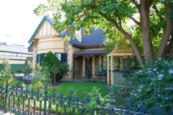 Treasured Memories Accommodation - Sydney 4u 2